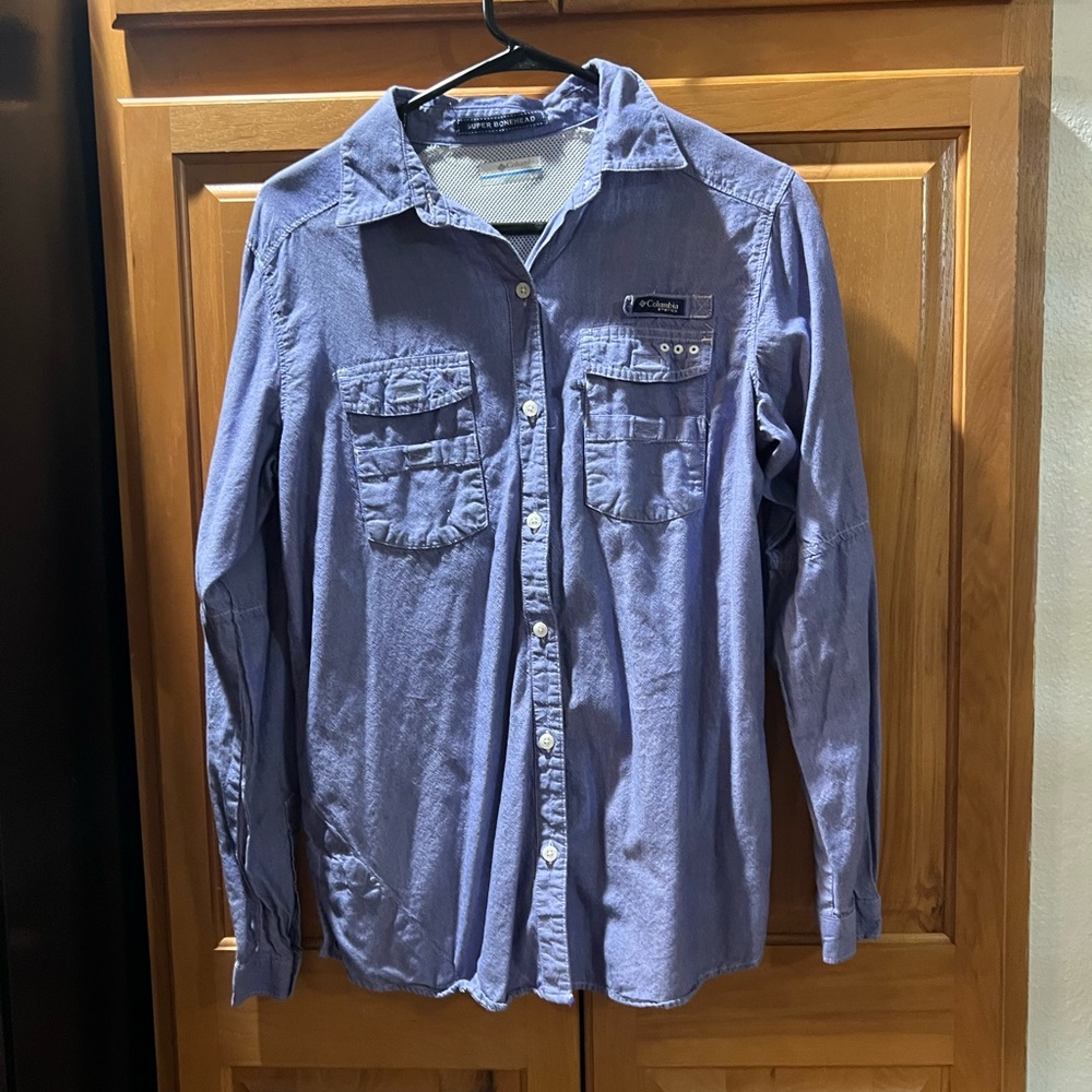 Columbia Women's Blue Button Down Shirt
